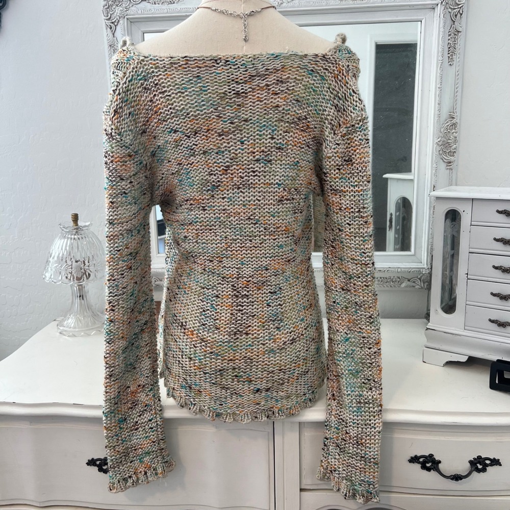 vintage bcbg fall knit sweater cardigan with cute wood buttons - Picture 4 of 5